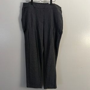 Nine West black and white cropped pants